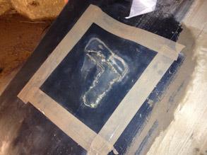 用贝尔佐纳 (Belzona) 2311(SR 高分子橡胶)修复被撕裂的输送带 用贝尔佐纳 (Belzona) 2311(SR 高分子橡胶)修复被撕裂的输送带